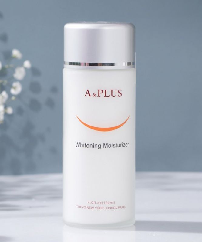 WHITENING MOISTURIZER - Kem dưỡng ẩm trắng da 120ML